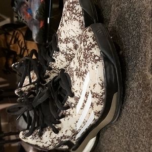 Adidas Crazylight Boost basketball shoes